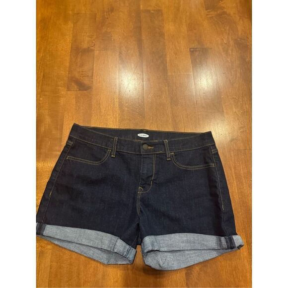 Woman’s new without tags Old navy shorts from 2018 - Picture 1 of 4